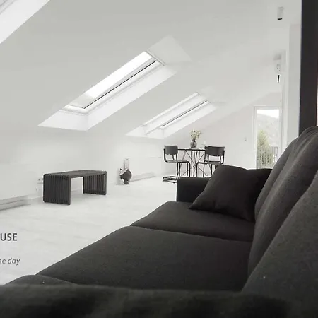 The Grey House Apartment Krov