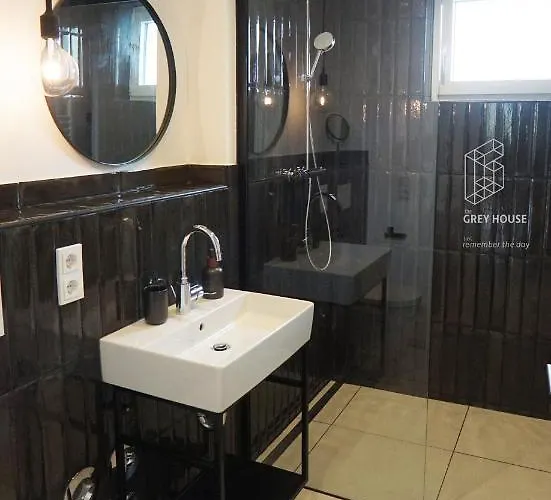 The Grey House * Kröv